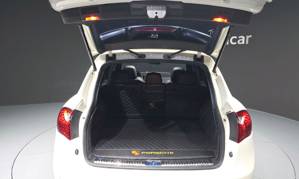 Porsche Cayenne 2012