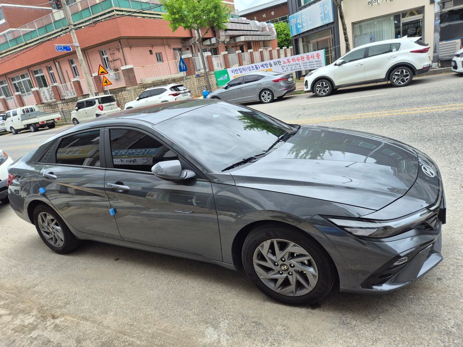 Hyundai AVANTE 2024