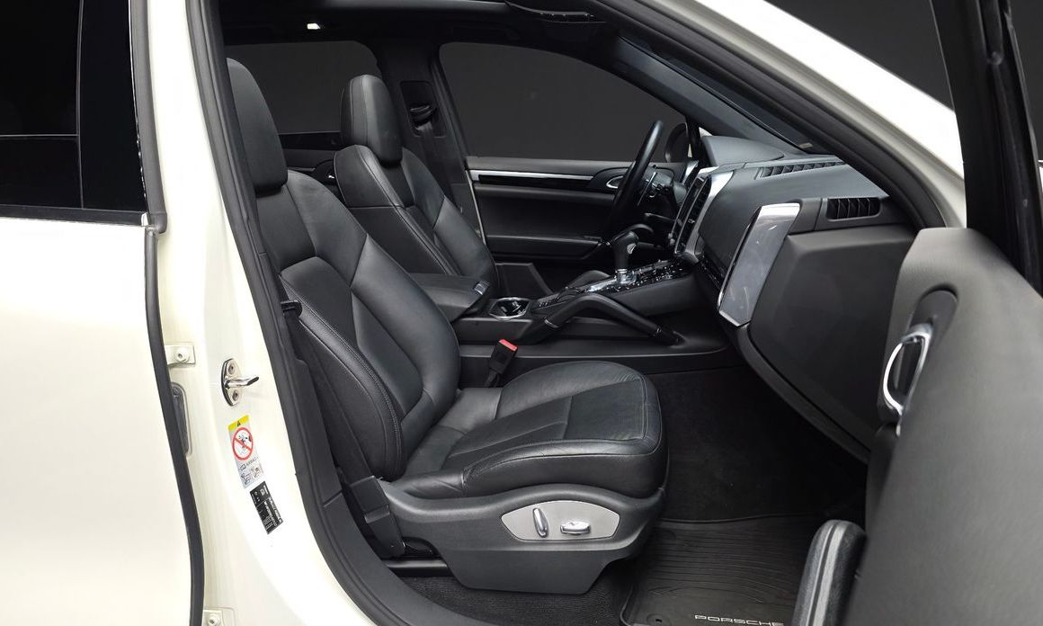 Porsche Cayenne 2012