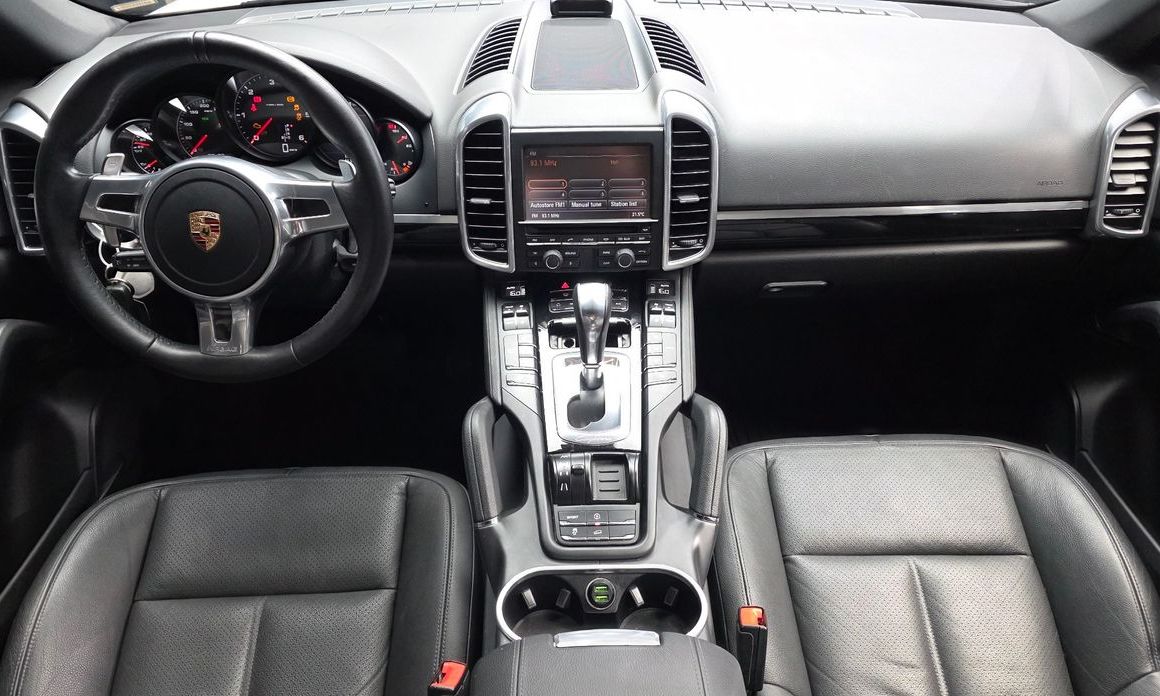 Porsche Cayenne 2012