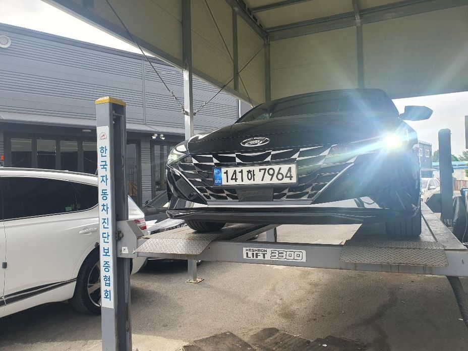 Hyundai AVANTE 2023