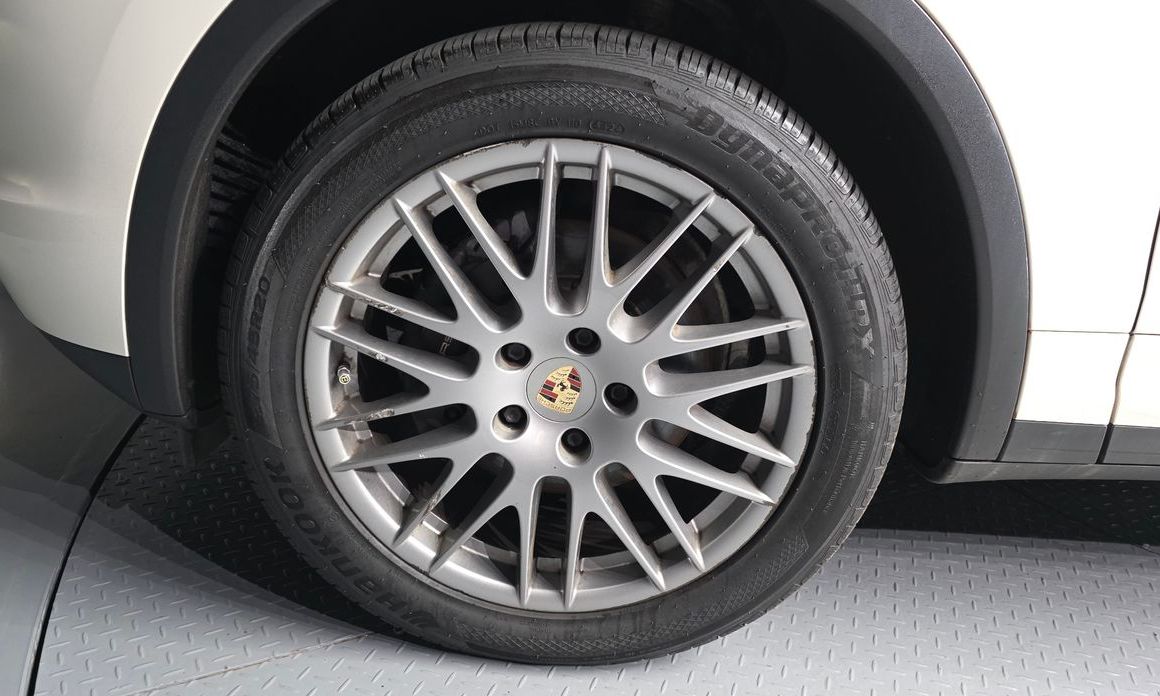 Porsche Cayenne 2012