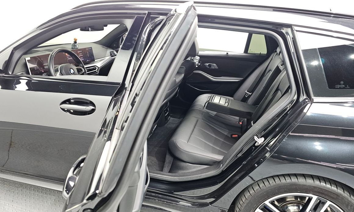 BMW 3-Series 2024