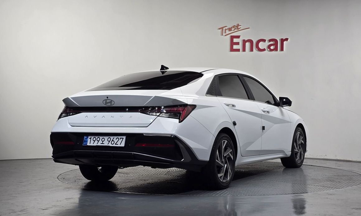 Hyundai AVANTE 2024