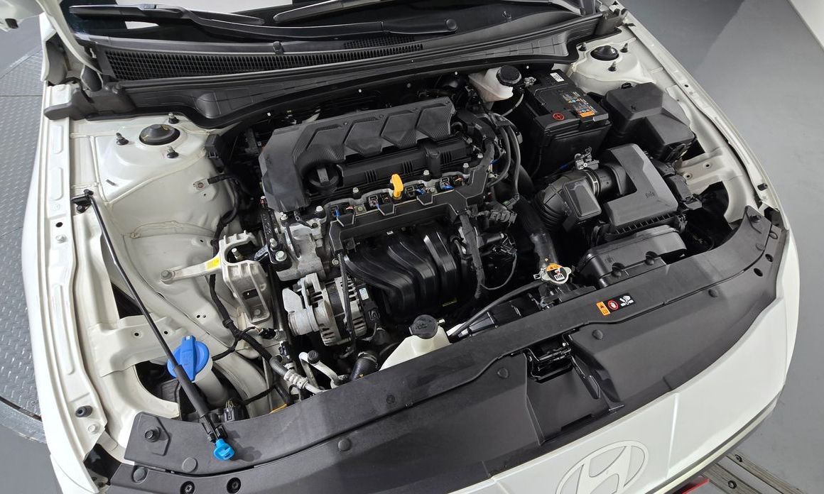 Hyundai AVANTE 2024