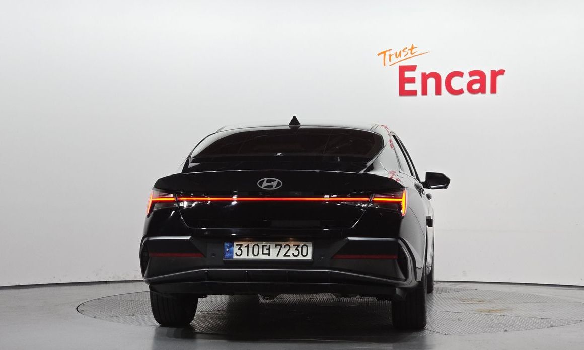 Hyundai AVANTE 2025