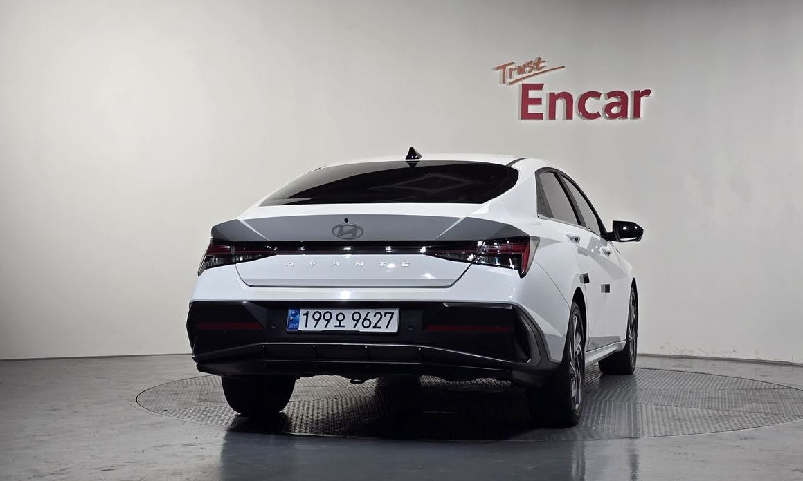 Hyundai AVANTE 2024