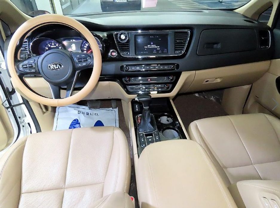 Kia Canival 2019