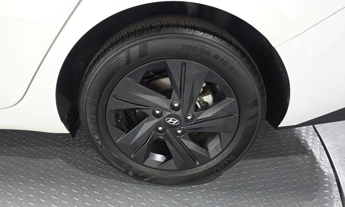 Hyundai AVANTE 2023