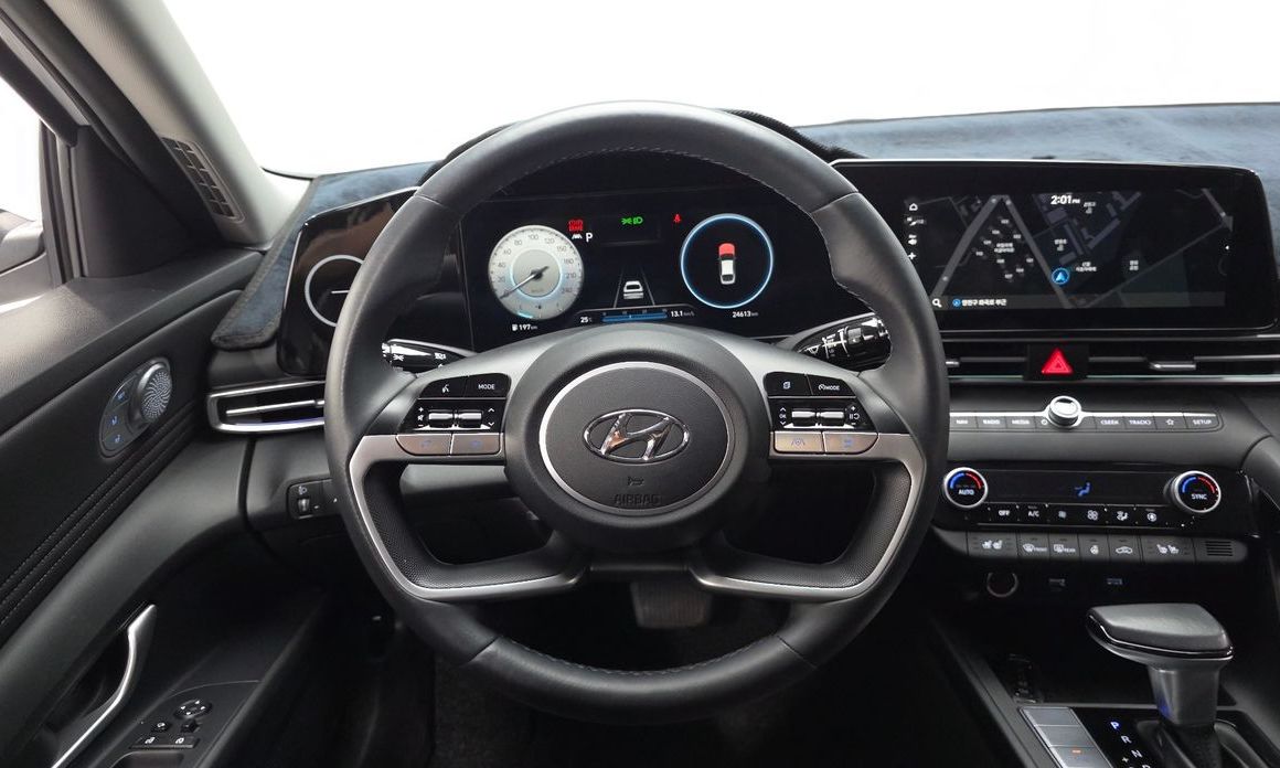 Hyundai AVANTE 2023