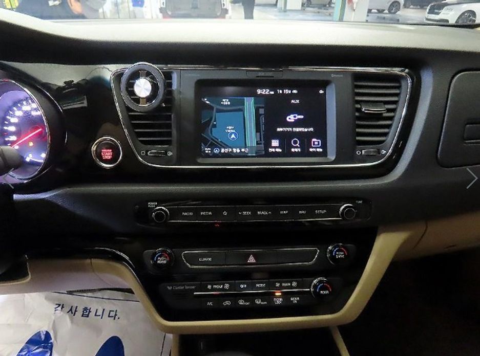 Kia Canival 2019