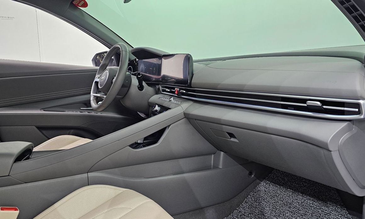 Hyundai AVANTE 2024