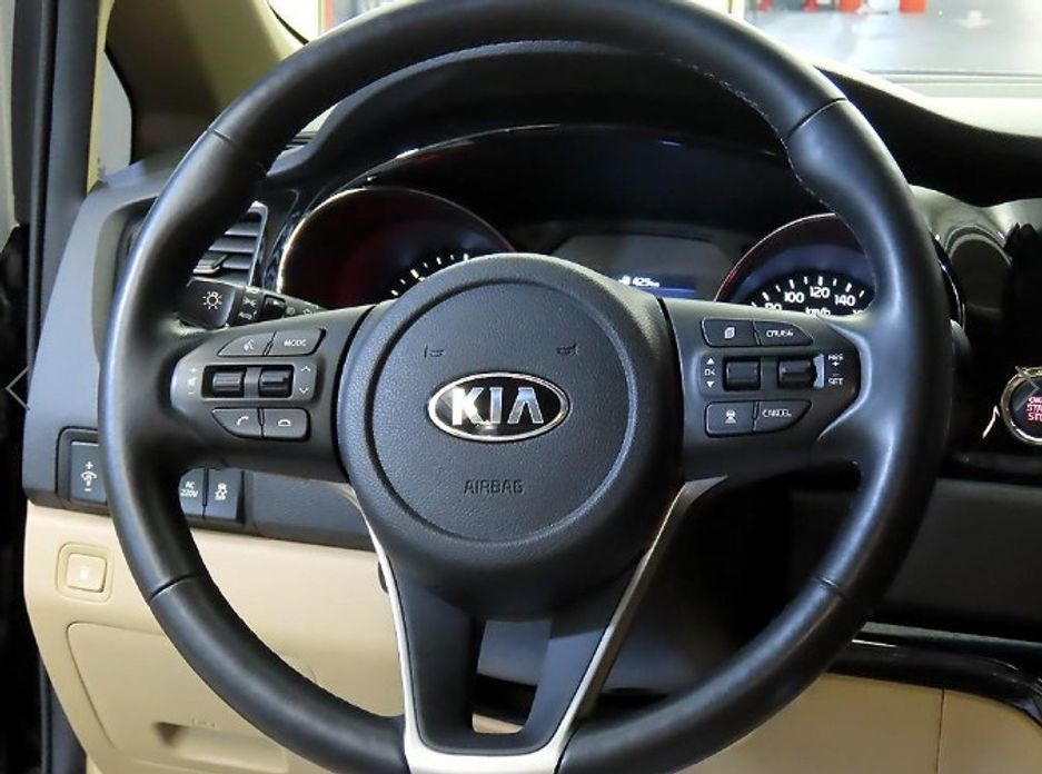 Kia Canival 2019