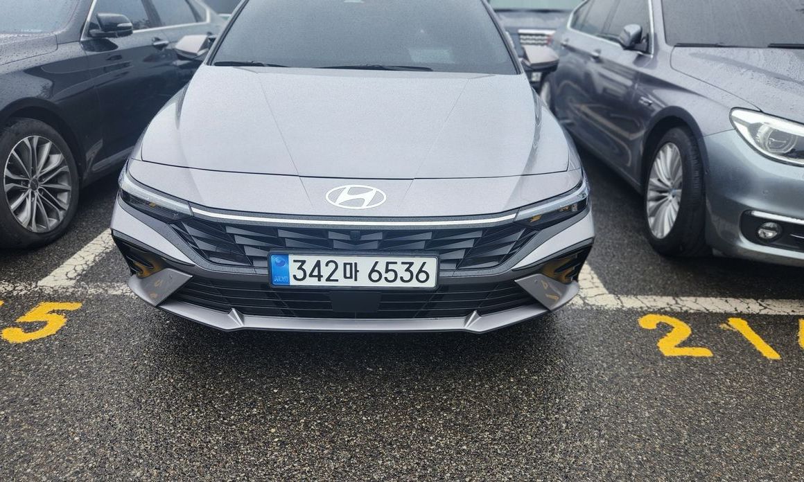 Hyundai AVANTE 2025