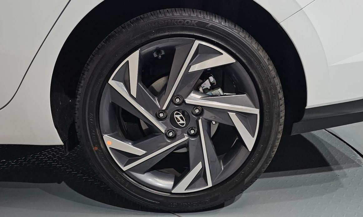 Hyundai AVANTE 2026