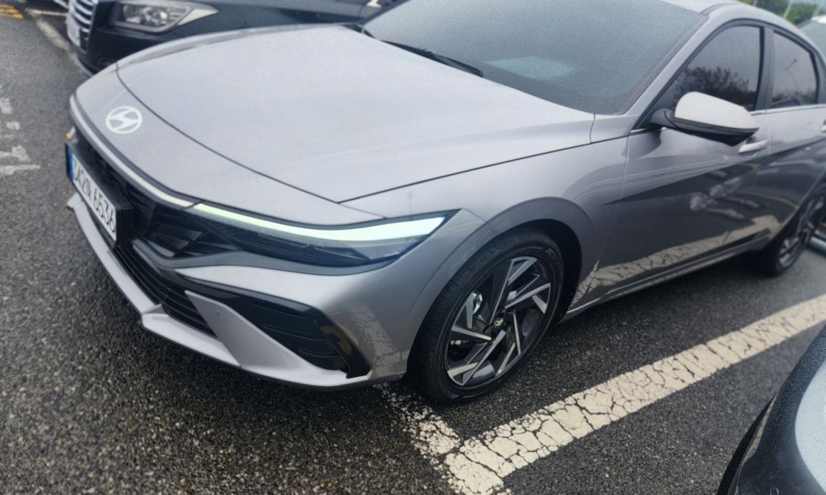 Hyundai AVANTE 2025