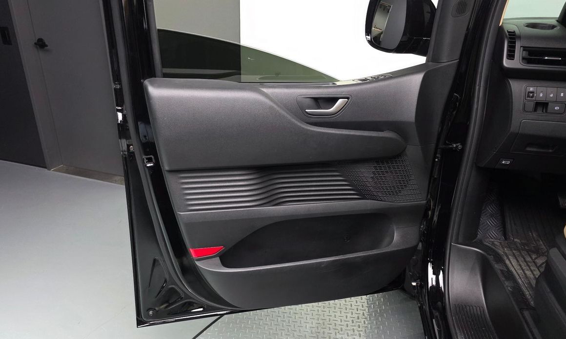 Hyundai Staria 2024