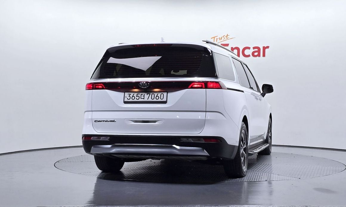 Kia Canival 2021
