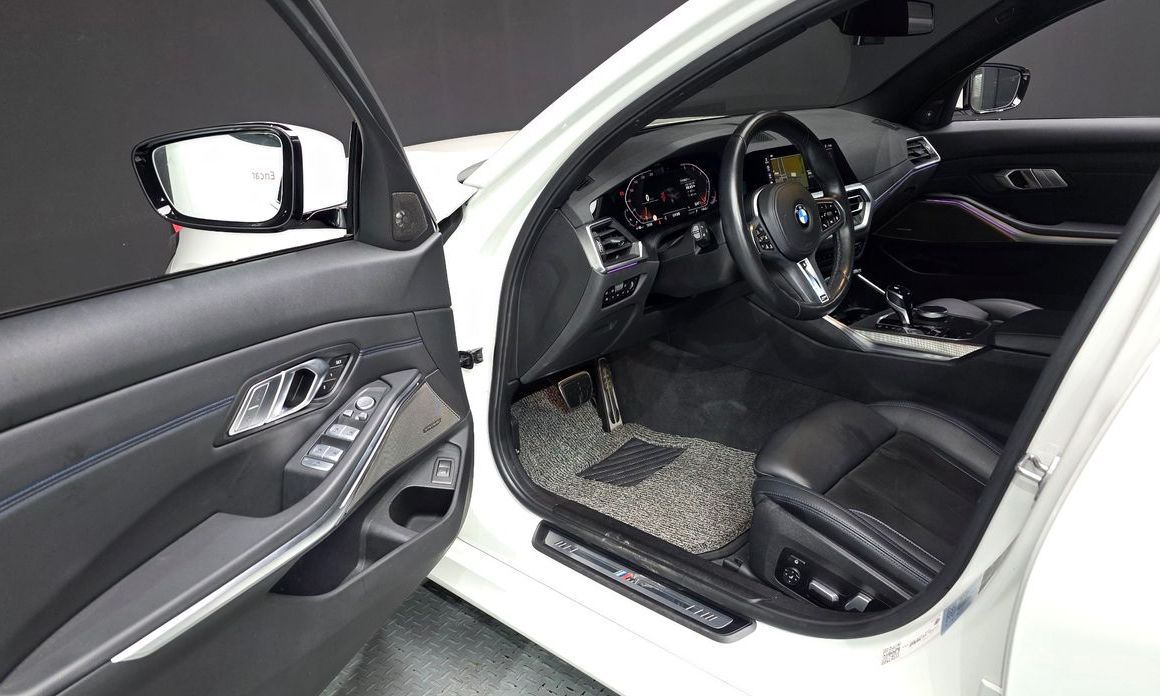 BMW 3-Series 2021