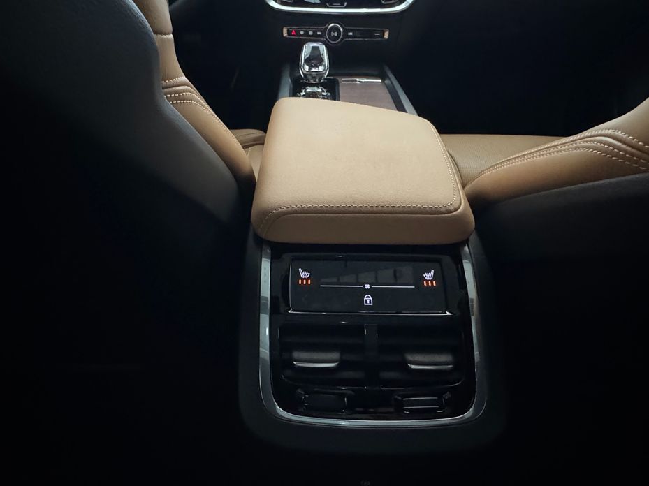 Volvo S60 2023
