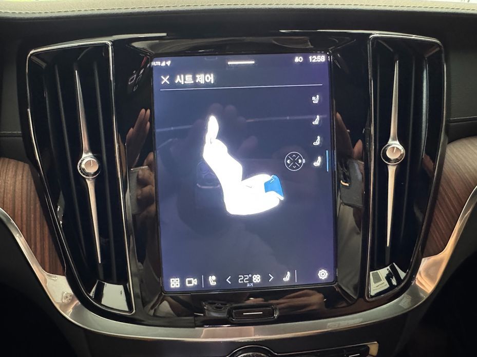 Volvo S60 2023