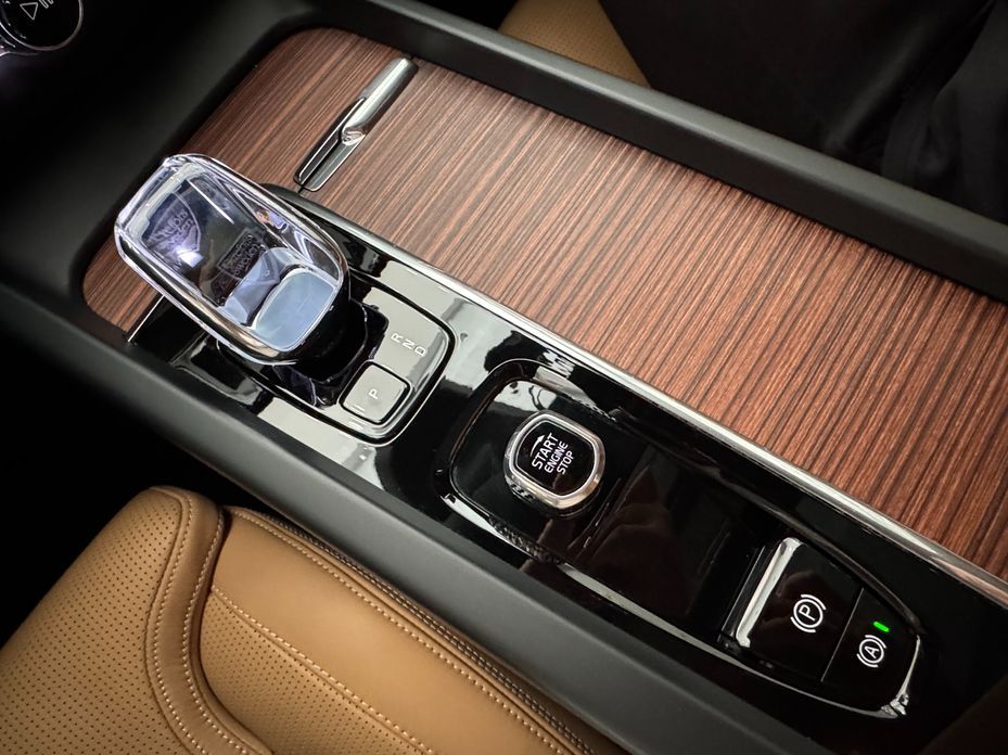 Volvo S60 2023