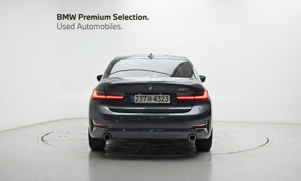BMW 3-Series 2021