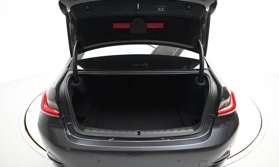 BMW 3-Series 2021