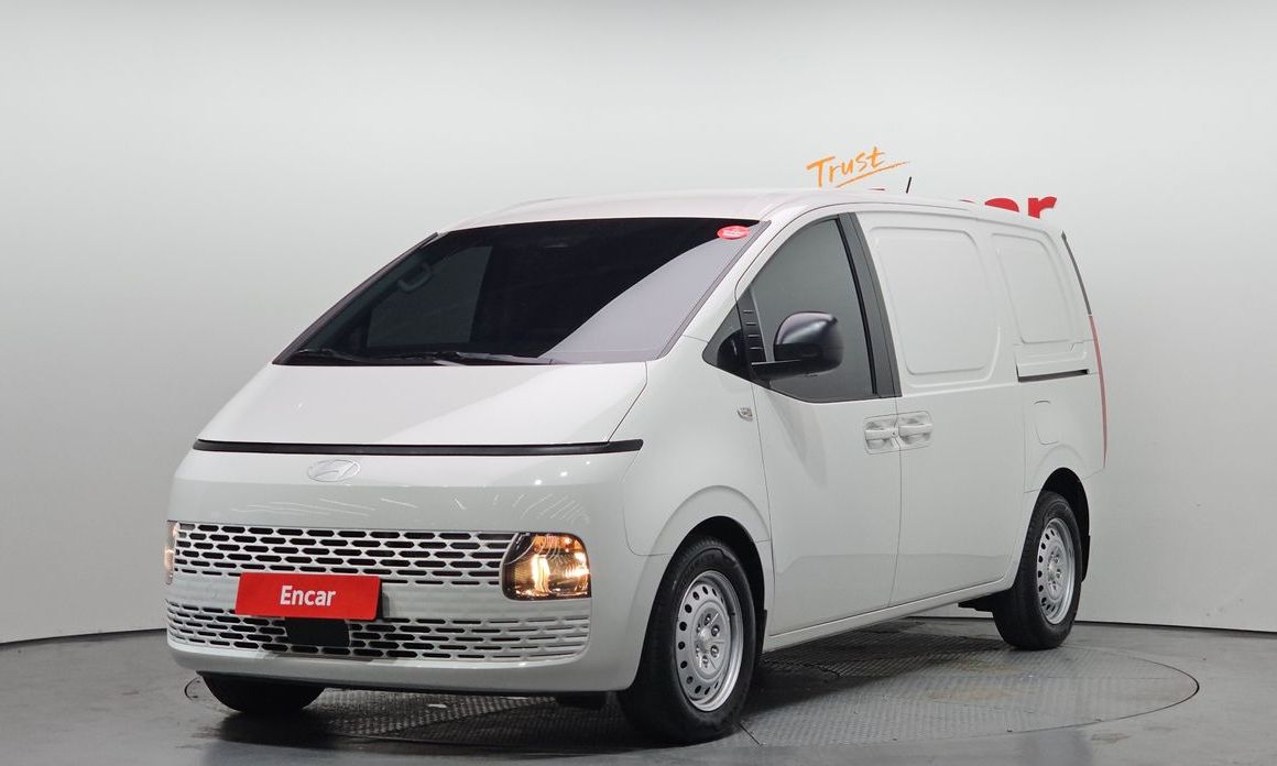Hyundai Staria 2025