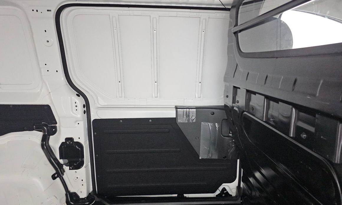 Hyundai Staria 2025