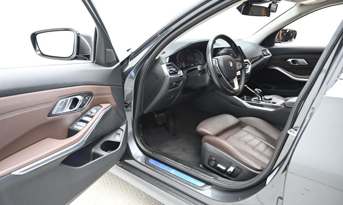 BMW 3-Series 2021