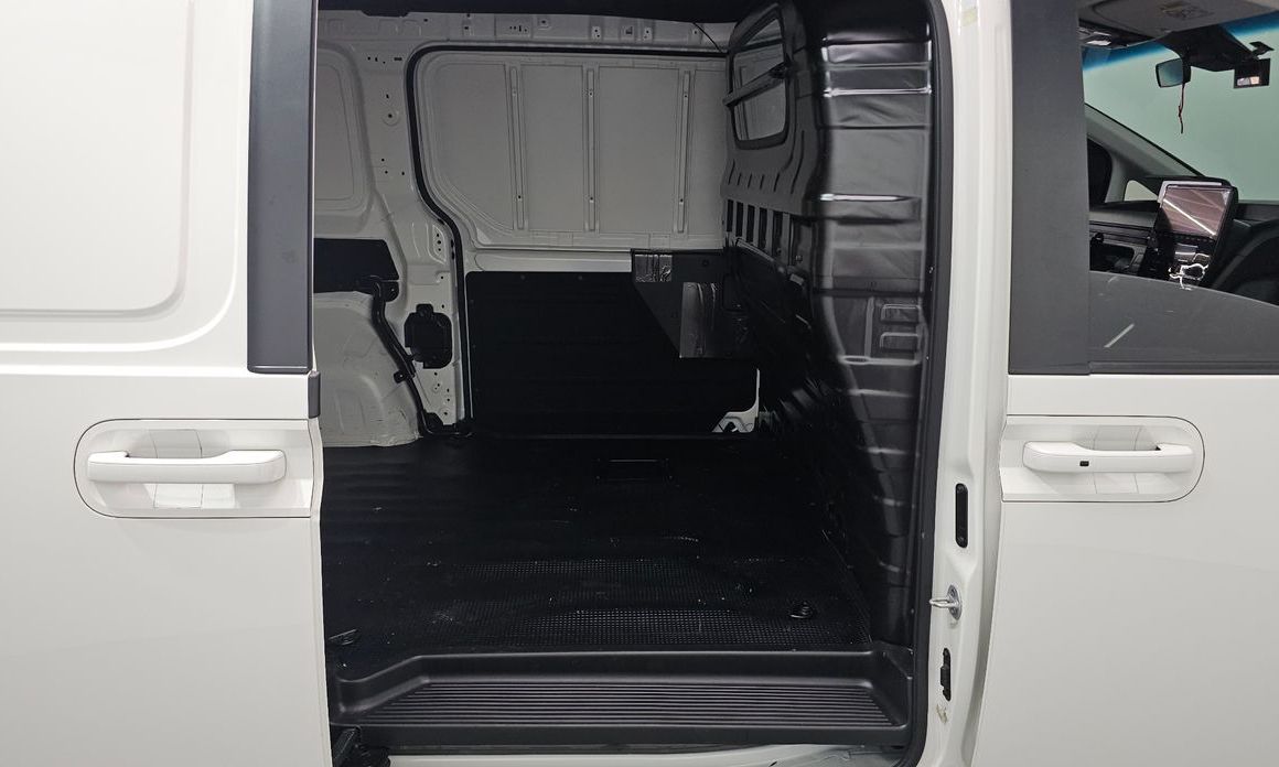 Hyundai Staria 2025