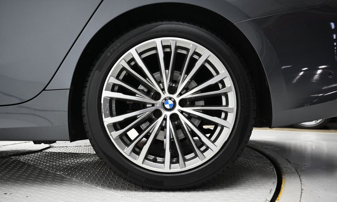 BMW 3-Series 2021