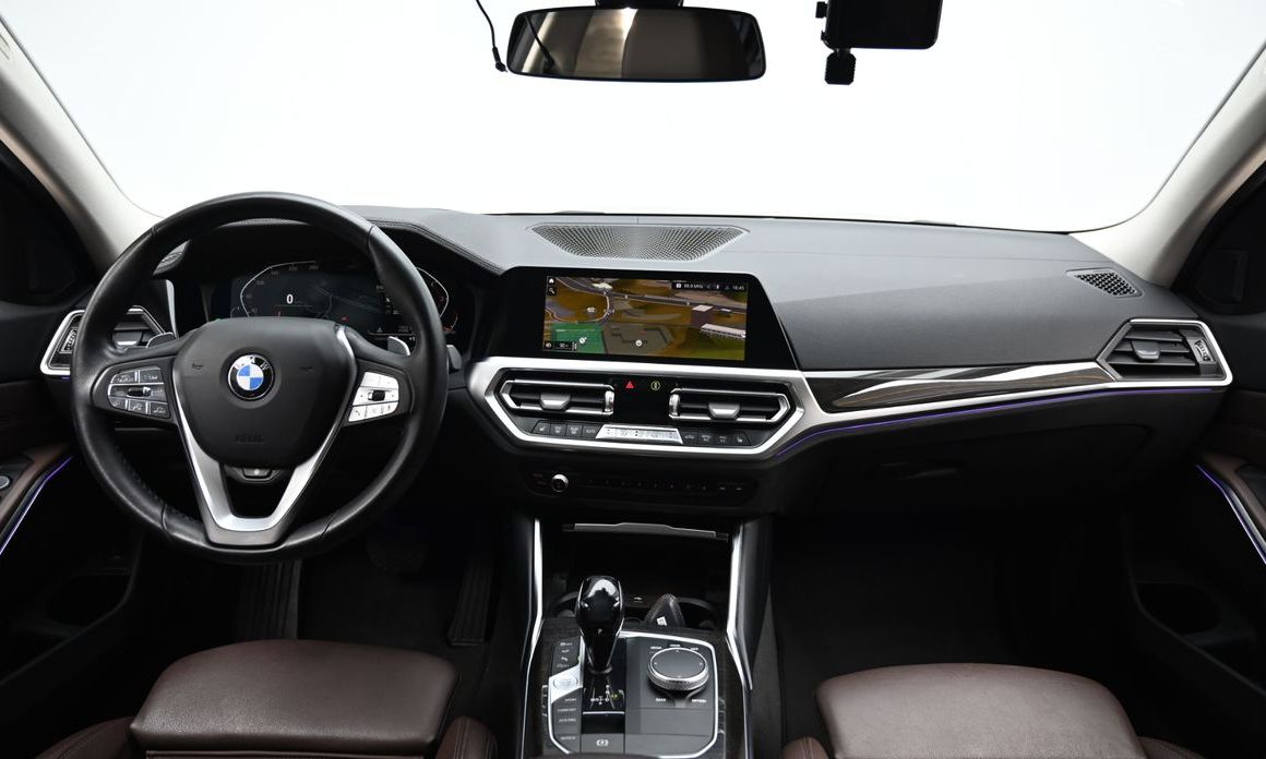 BMW 3-Series 2021