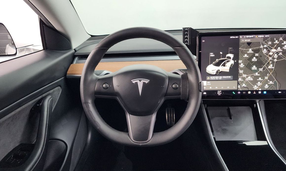 Tesla Model 3 2020