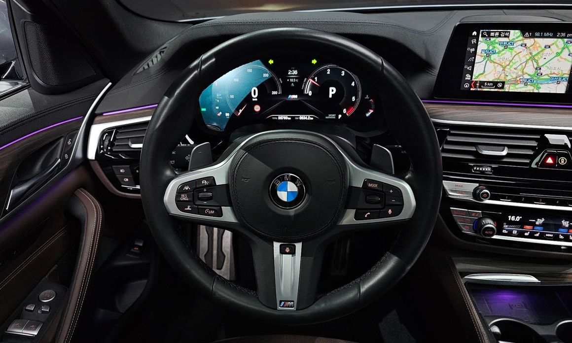 BMW 5-Series 2019