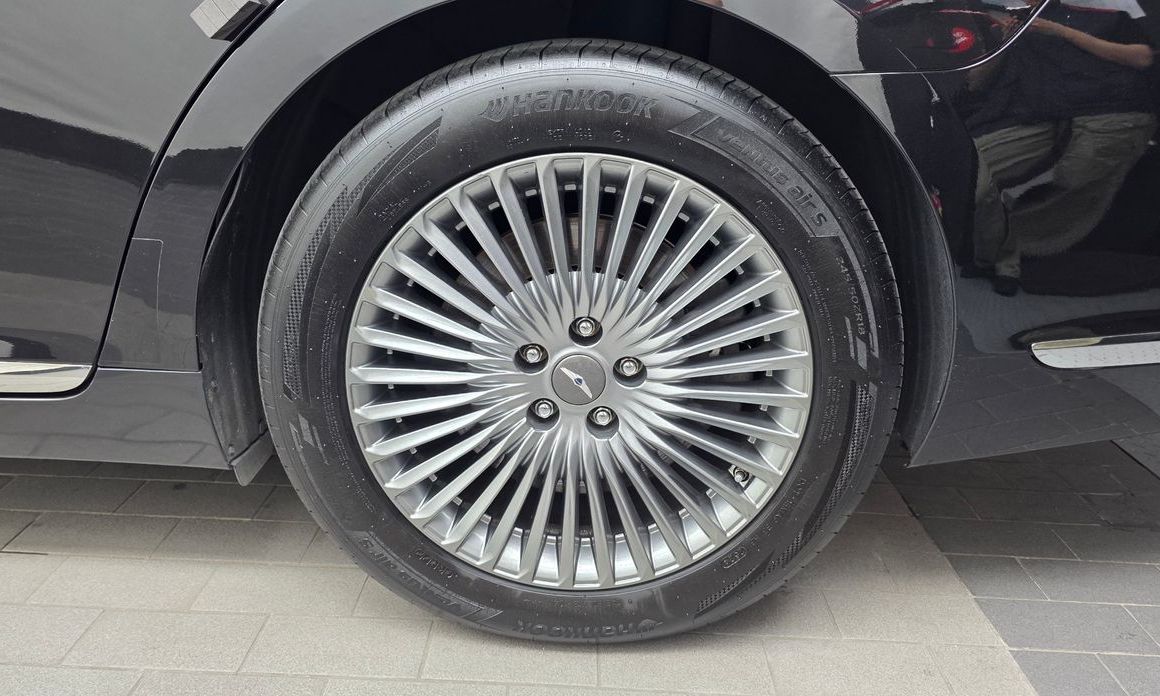 Genesis G90 2019