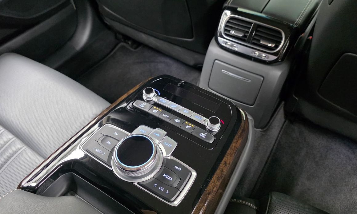 Genesis G90 2019