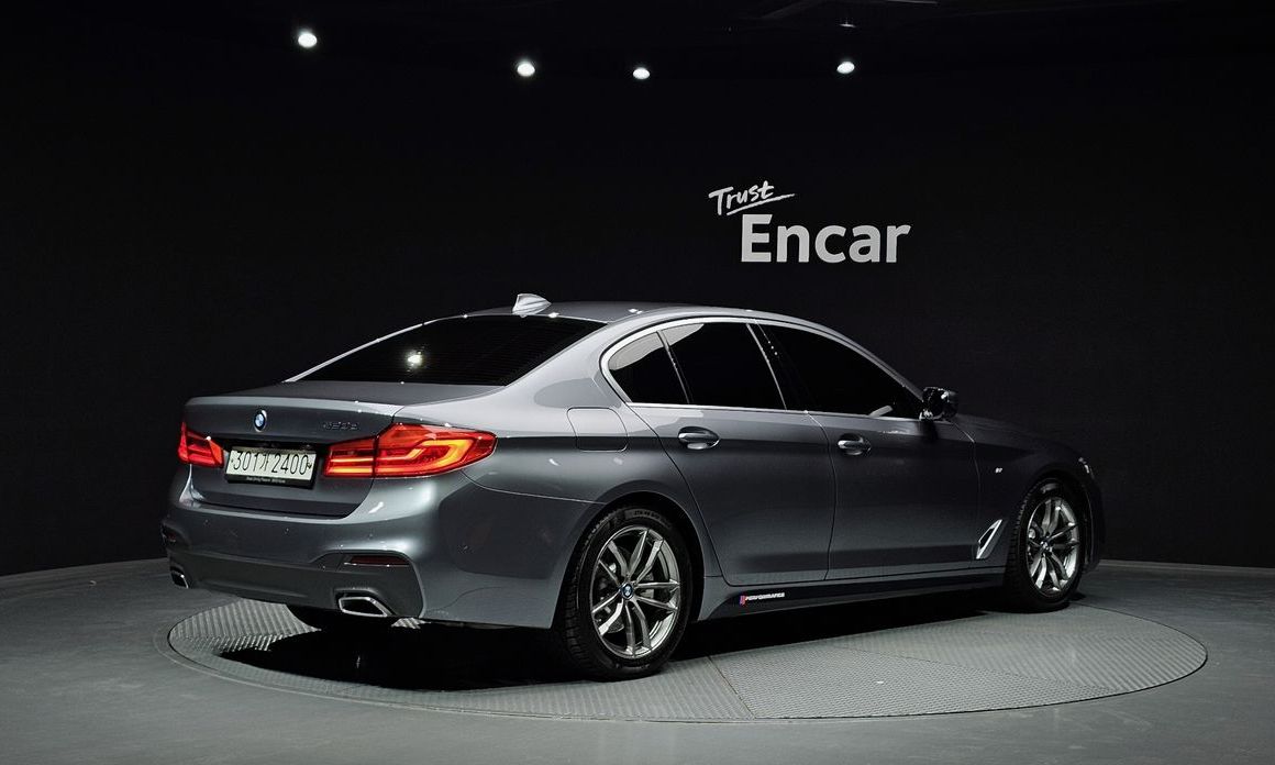BMW 5-Series 2019