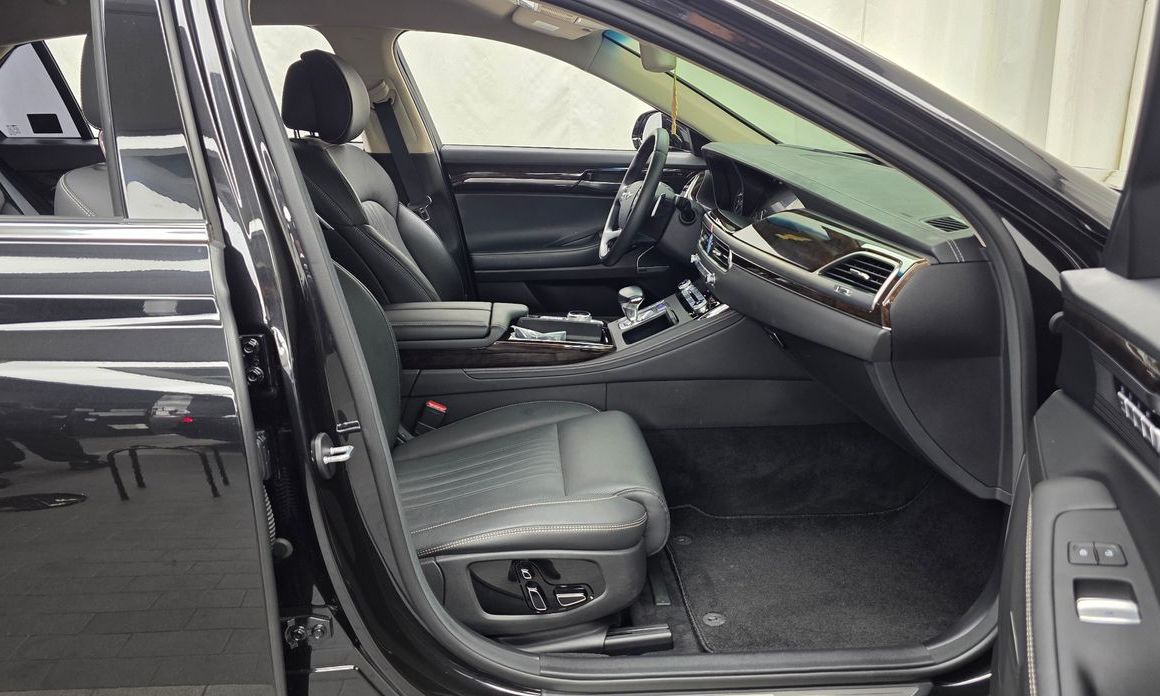 Genesis G90 2019