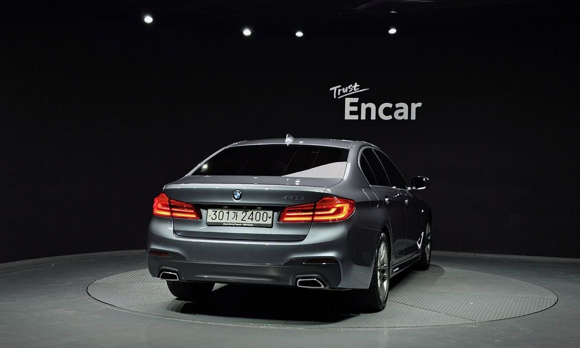 BMW 5-Series 2019