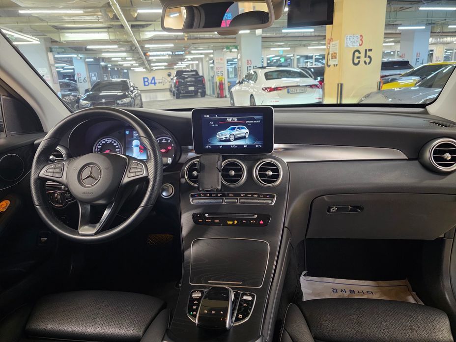 Mercedes-Benz GLC-Class 2019