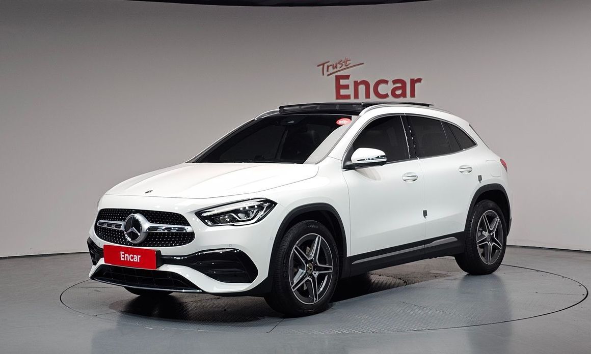 Mercedes-Benz GLA-Class 2021