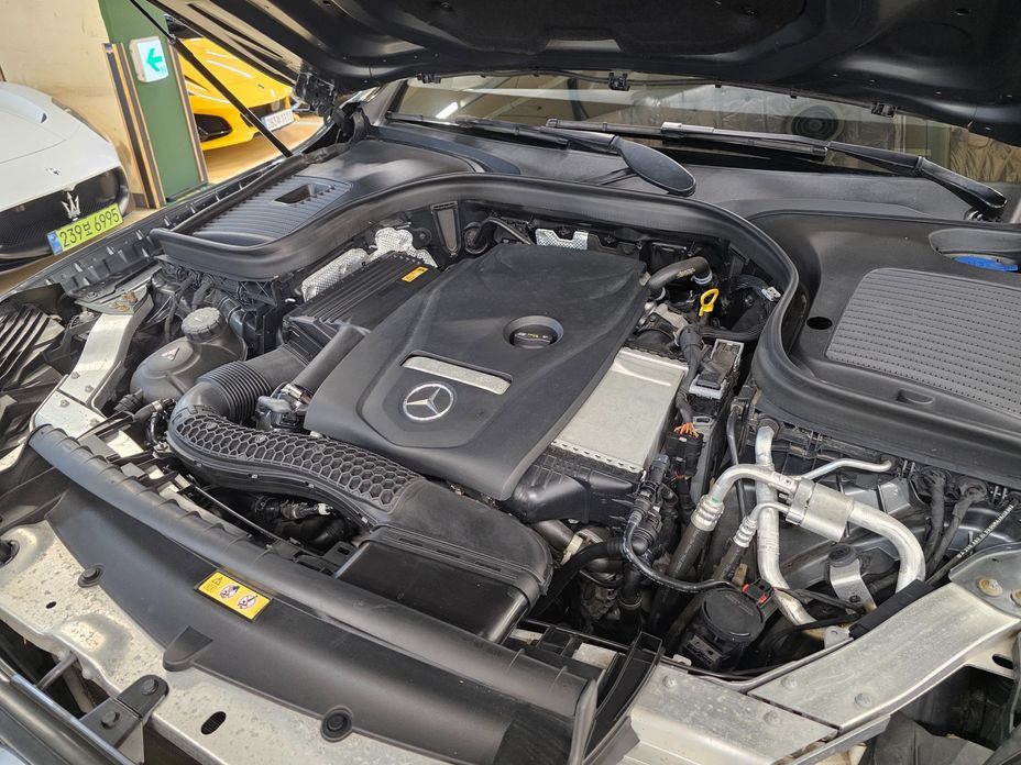Mercedes-Benz GLC-Class 2019