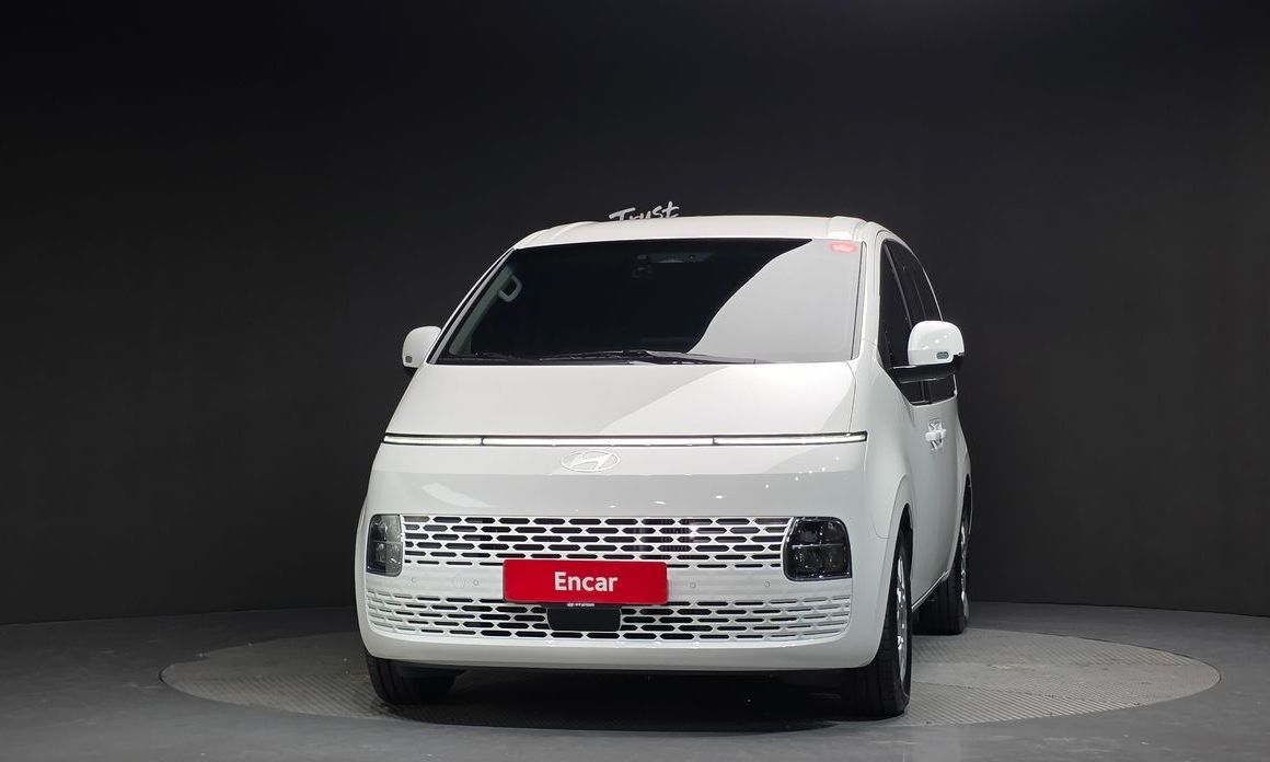 Hyundai Staria 2025