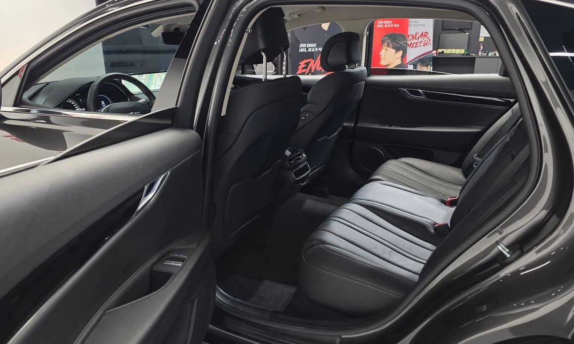 Genesis G80 2023