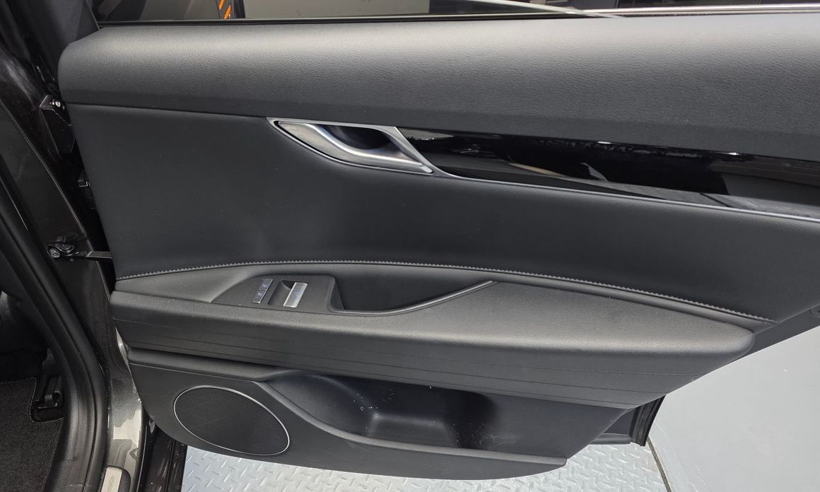 Genesis G80 2023