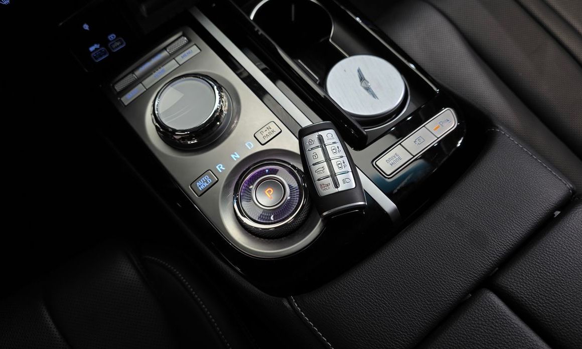 Genesis G80 2023