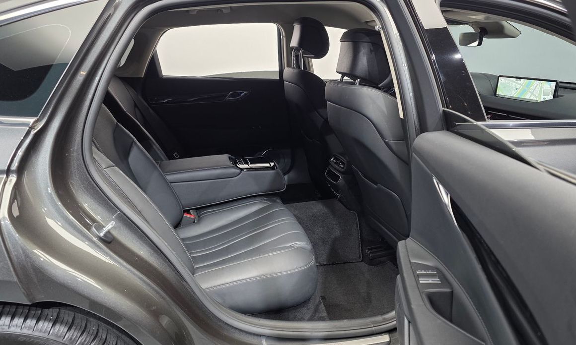 Genesis G80 2023