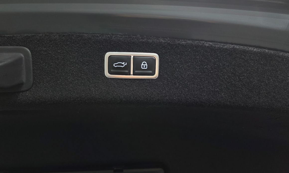 Genesis G80 2023